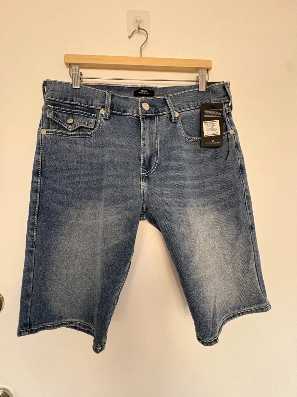 NWT True Religion Ricky Big T Flap Denim Shorts Light Pacific Wash Size 34